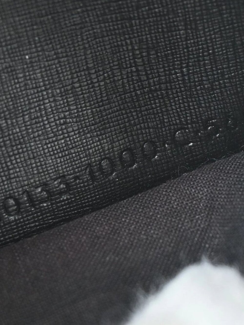 Balenciaga Black Leather Walle - Picture 11 of 15